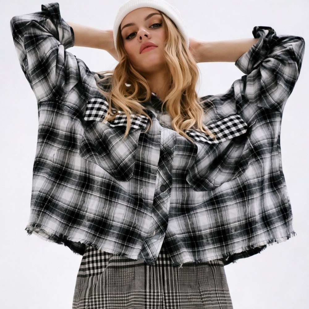 BDG Urban Outfitters Cropped Flannel Shirt Black White Plaid Medium